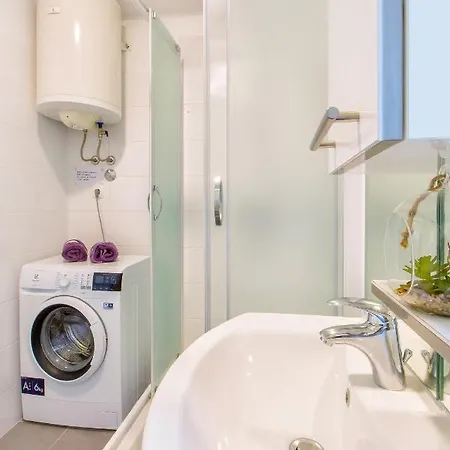 Summer Stone Pleasure * ספליט