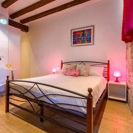 Summer Stone Pleasure Apartament Split