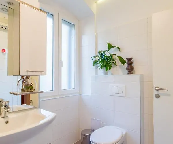 Summer Stone Pleasure Lägenhet Split