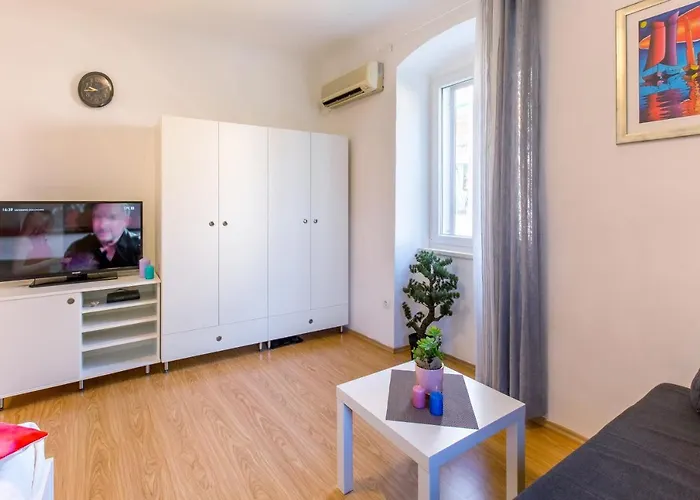 Summer Stone Pleasure Lägenhet